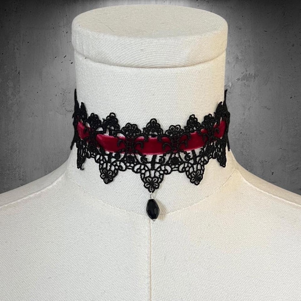 Red Velvet Victorian Choker Black Lace Collar Necklace